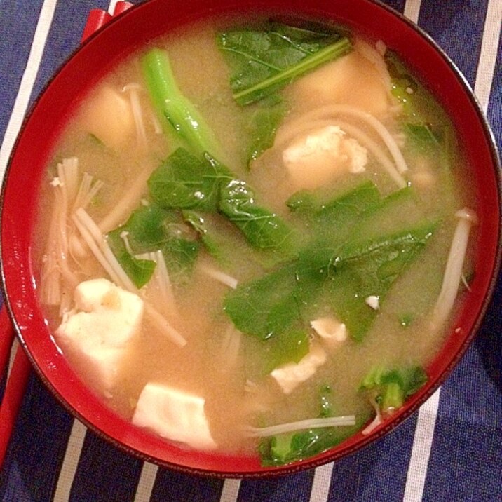 エノキと豆腐とのらぼう菜の味噌汁